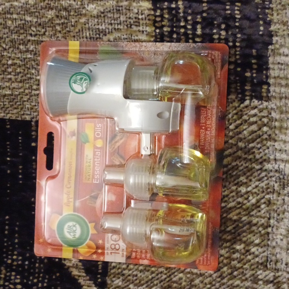 4/$40 New Air Wick Plug-In Air Freshener Warmer & 3 Apple Cinnamon Refills